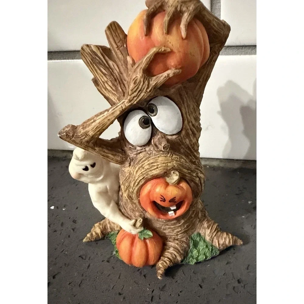 Spooky‎ Hollow Halloween Village Tree Pumpkin Ghost Figure Figurine